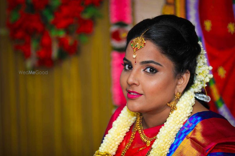 Photo From NICHAYATHARTHAM / RING CEREMONY MAKEUP - By Artistry by Charanyaa Murali