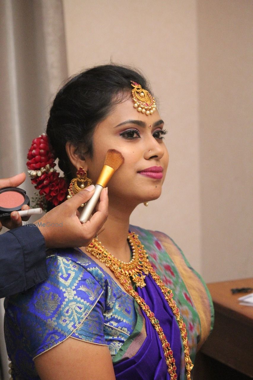 Photo From NICHAYATHARTHAM / RING CEREMONY MAKEUP - By Artistry by Charanyaa Murali