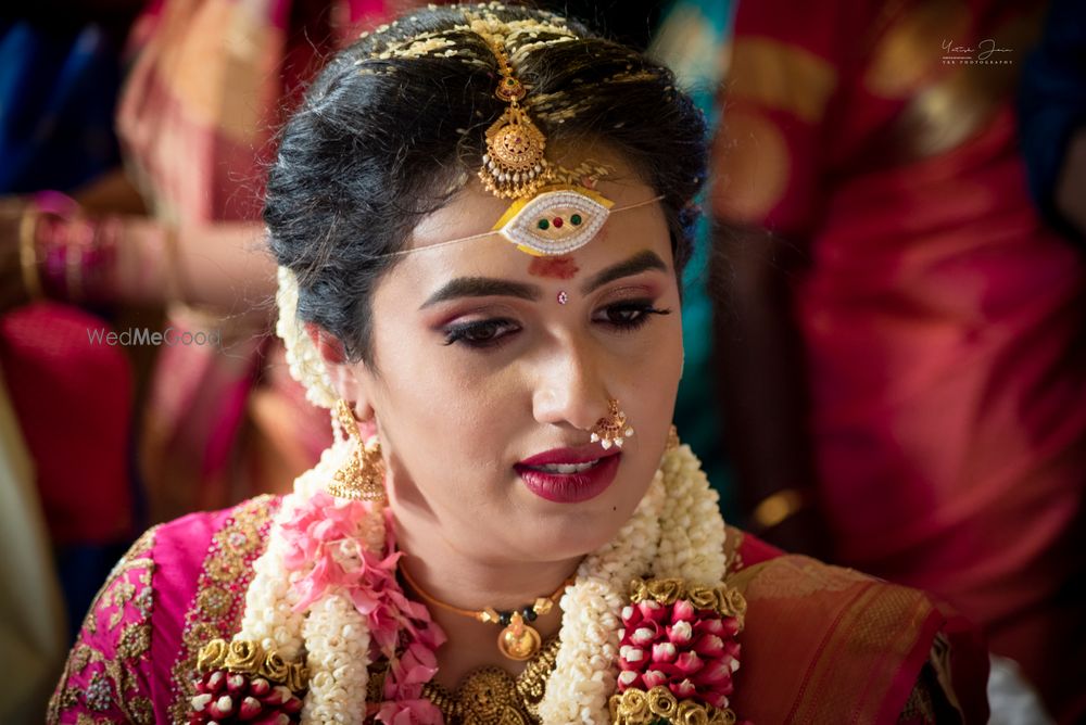 Photo From Anirudh and Varsha - By Yatish YKR Photography