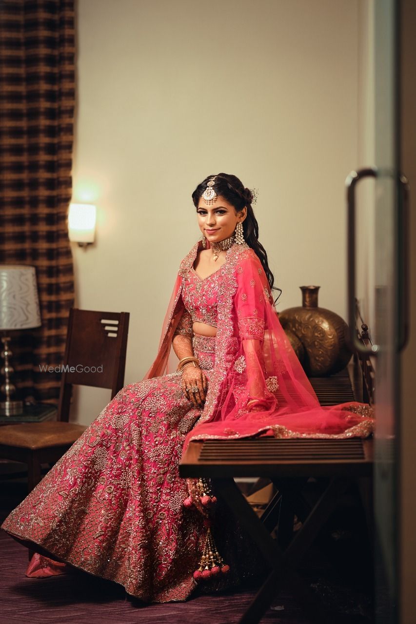 Photo From bride Aayushi patwa - By Makeup by Ajab Alif