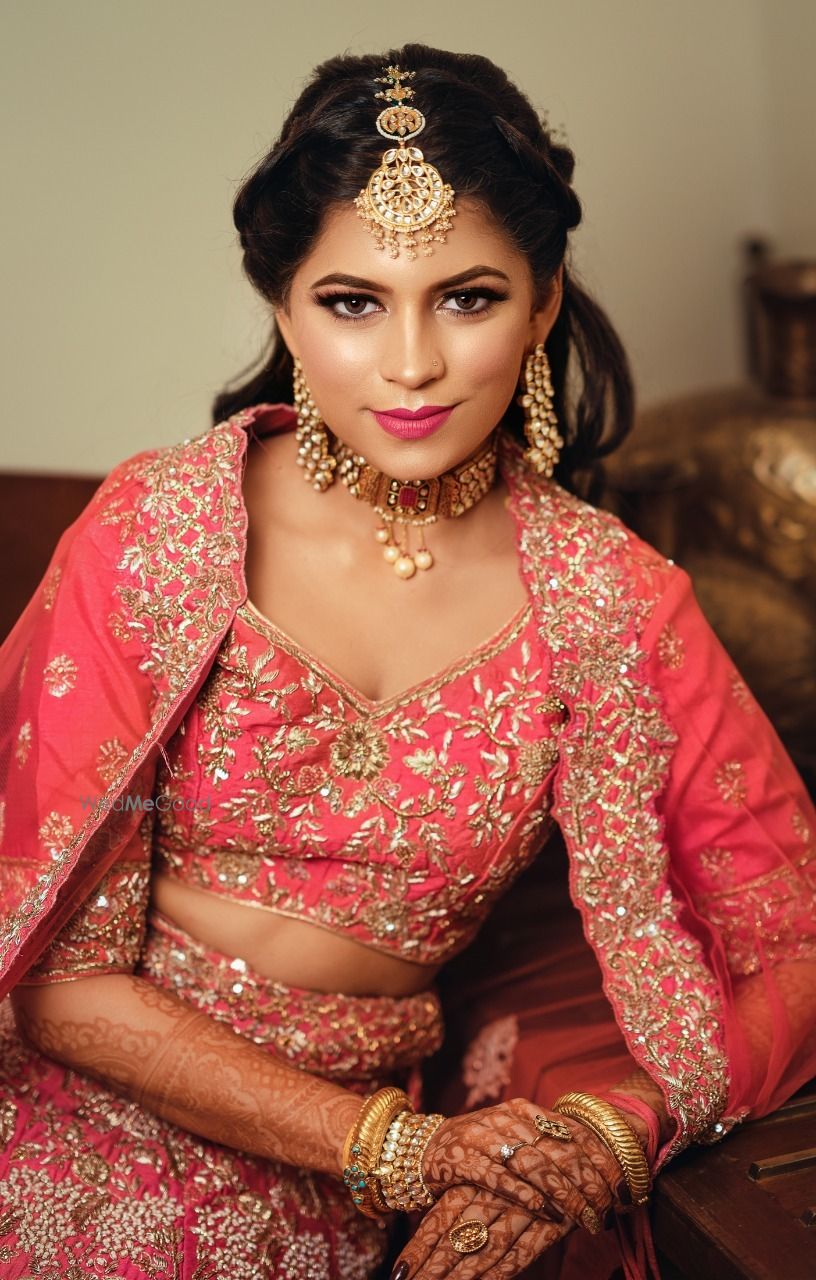 Photo From bride Aayushi patwa - By Makeup by Ajab Alif