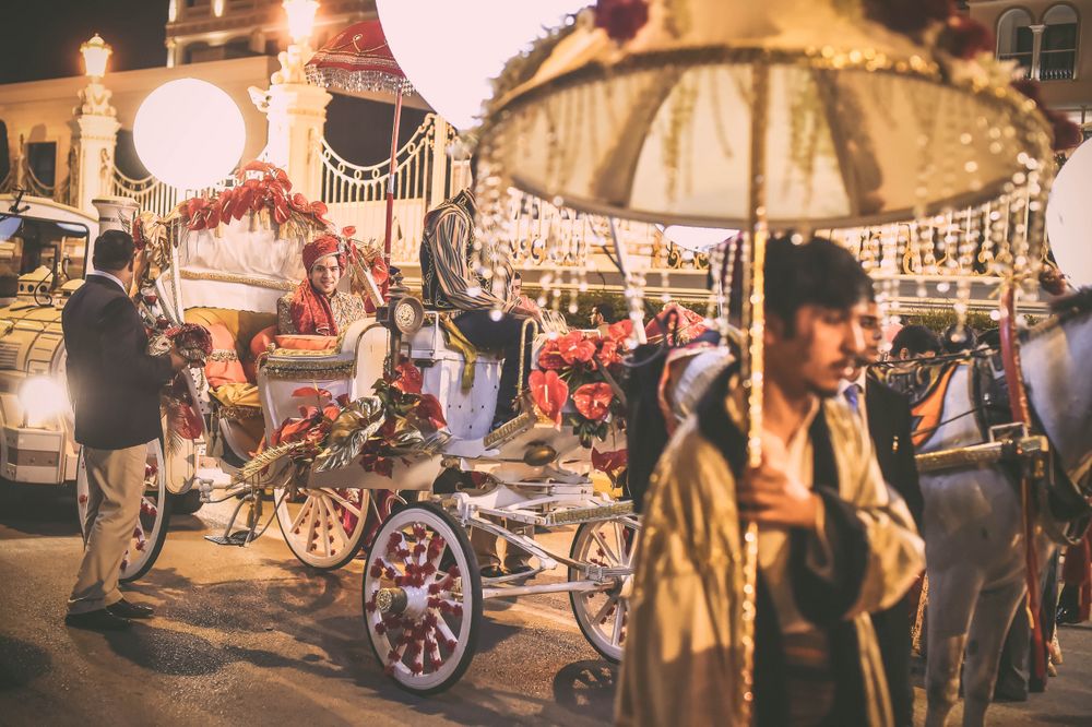 Photo of Groom entering on chariot