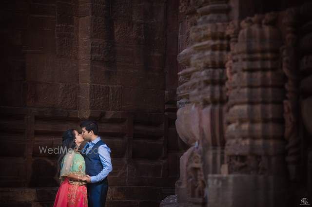 Photo From Rashmi And Satyasambit ~ Pre Wedding - By Roy Photography