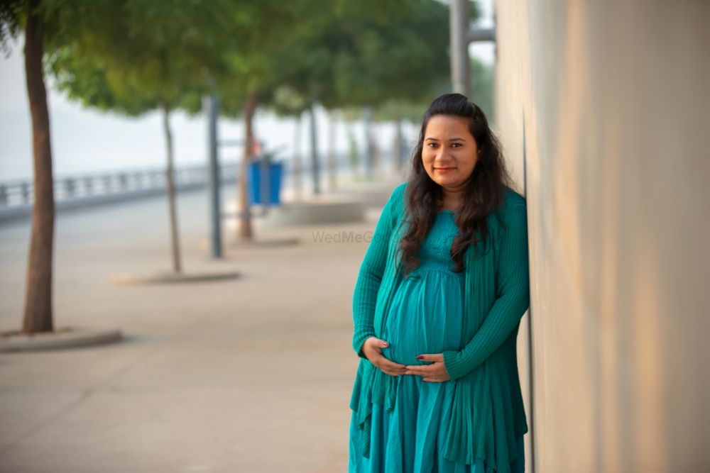 Photo From First Ever baby Bump Shoot  - By Gopi Telefilms by Saumil Sadhu