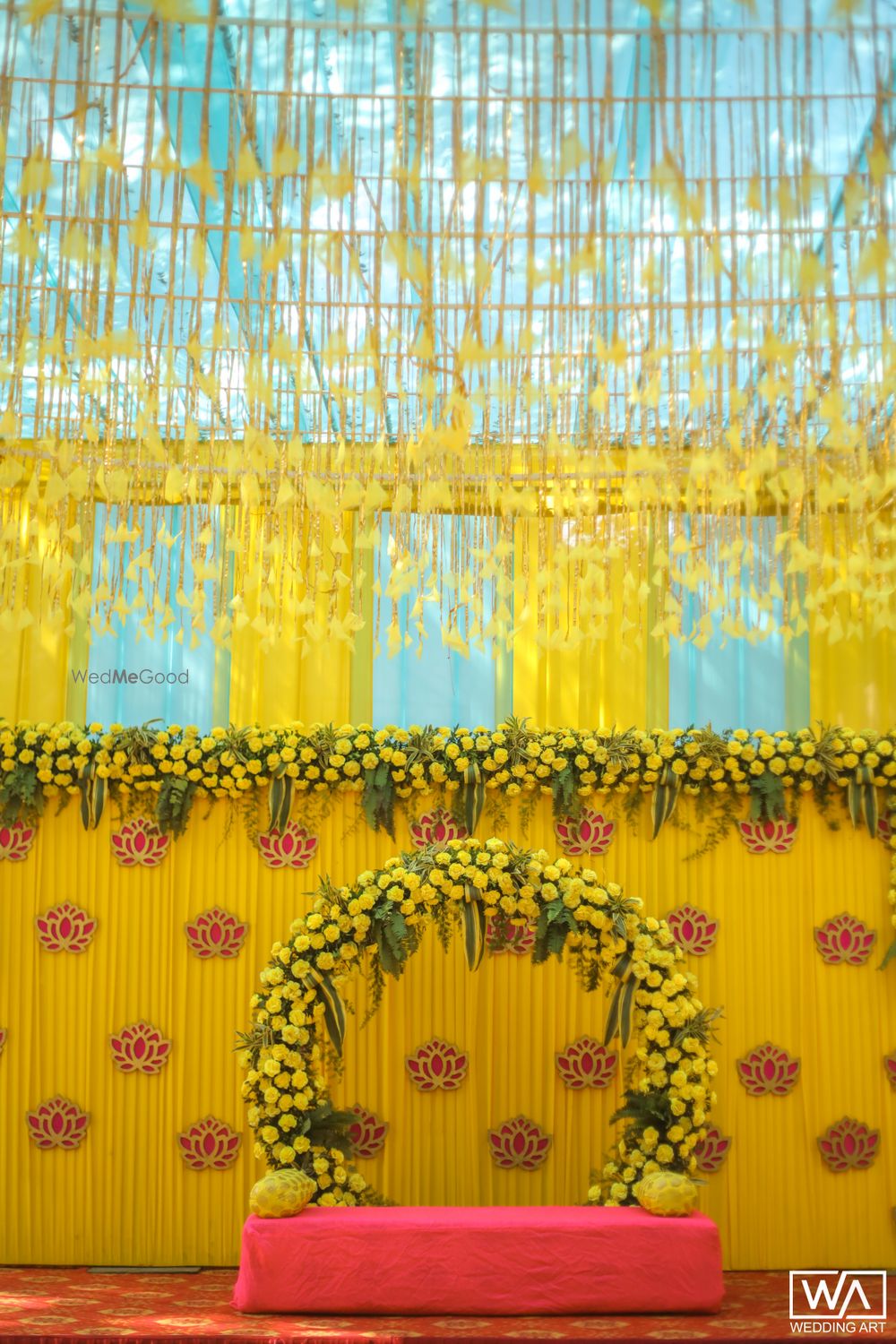 Photo of Floral wreath seating decor for Mehendi.