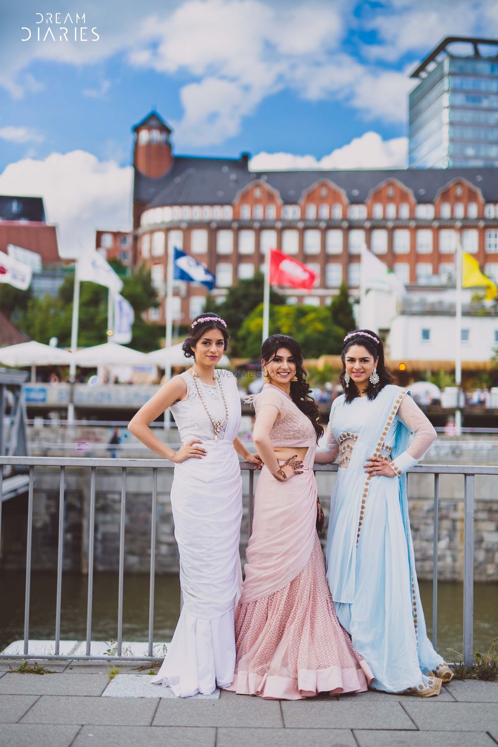 White Wedding Photoshoot & Poses Photo Pastel saree gowns