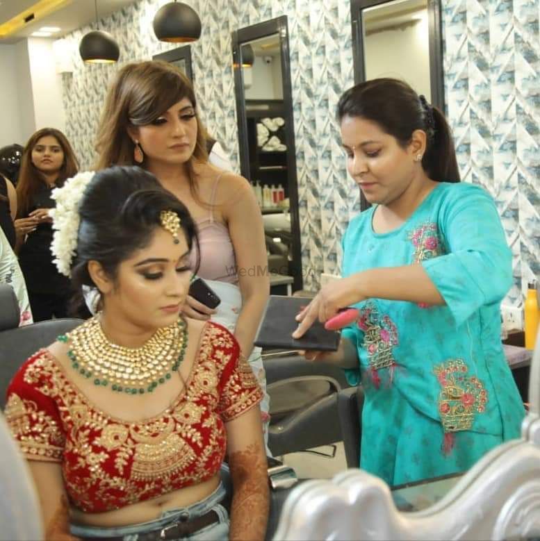Photo From 1st Award by leena bhushan mam... - By Makeovers by Meenu Jain