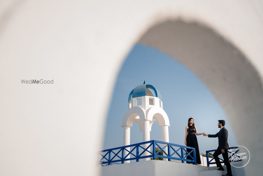 Photo From Varsha & Mitesh Pre-Wedding | Sets In The City - By Dreamcatchers Photography