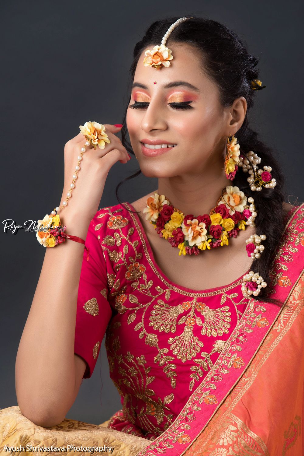 Photo From Mehendi / Haldi look - By Riya Mishra Makeup Studio & Academy