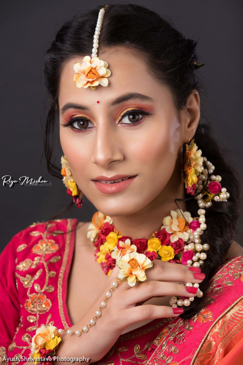 Photo From Mehendi / Haldi look - By Riya Mishra Makeup Studio & Academy