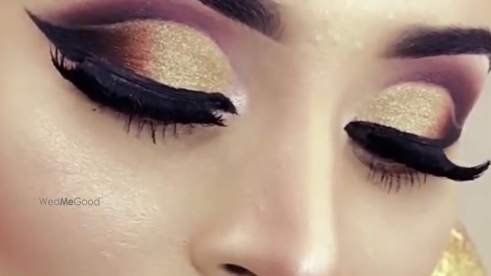 Photo From EYE. MAKEUPS - By Trendsetters by AK