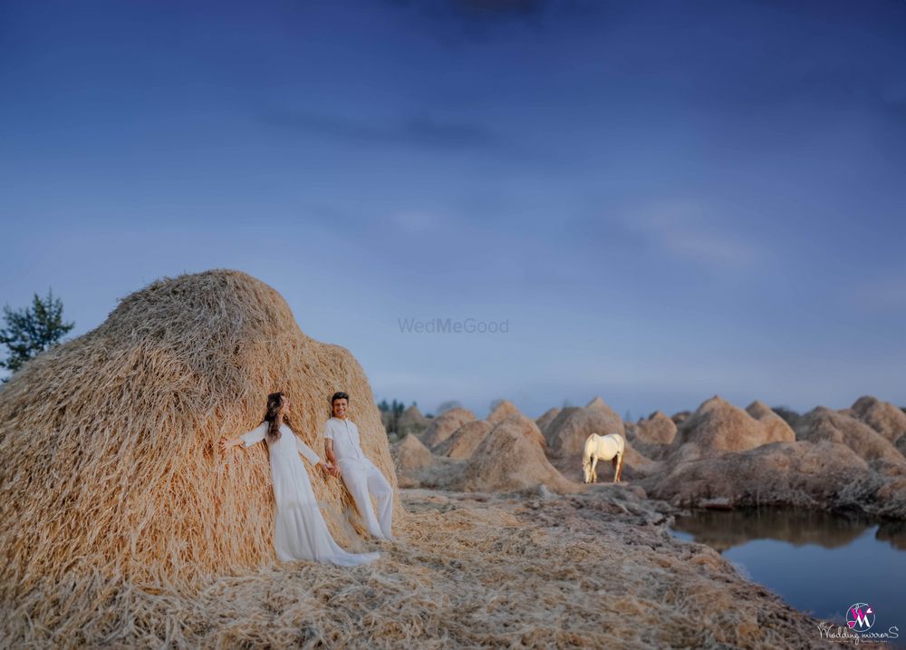 Photo From pre-wedding - By The Wedding Mirrors