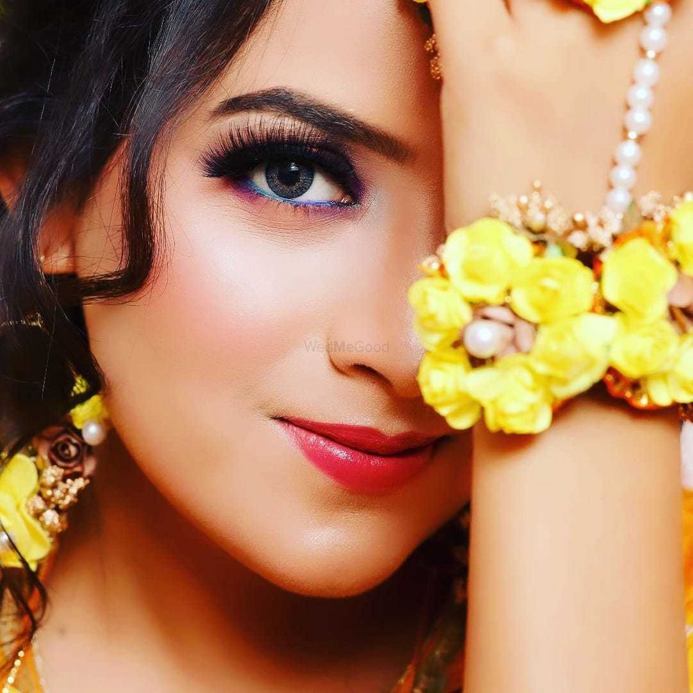 Photo From Haldi Mehndi Look Makeup - By Makeup Artistry By Sonam