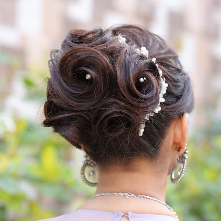 Photo From Bridal Hairstyles - By Makeup Vibes By Taiyeebah