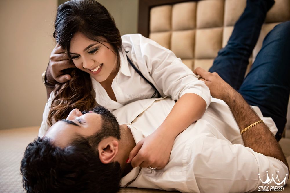 Photo From Shruti + Pranshu | Intimate pre wed sesh - By Studio Finesse