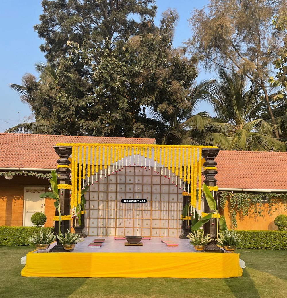 Photo From Mandap Decor - By Dreamstrokes