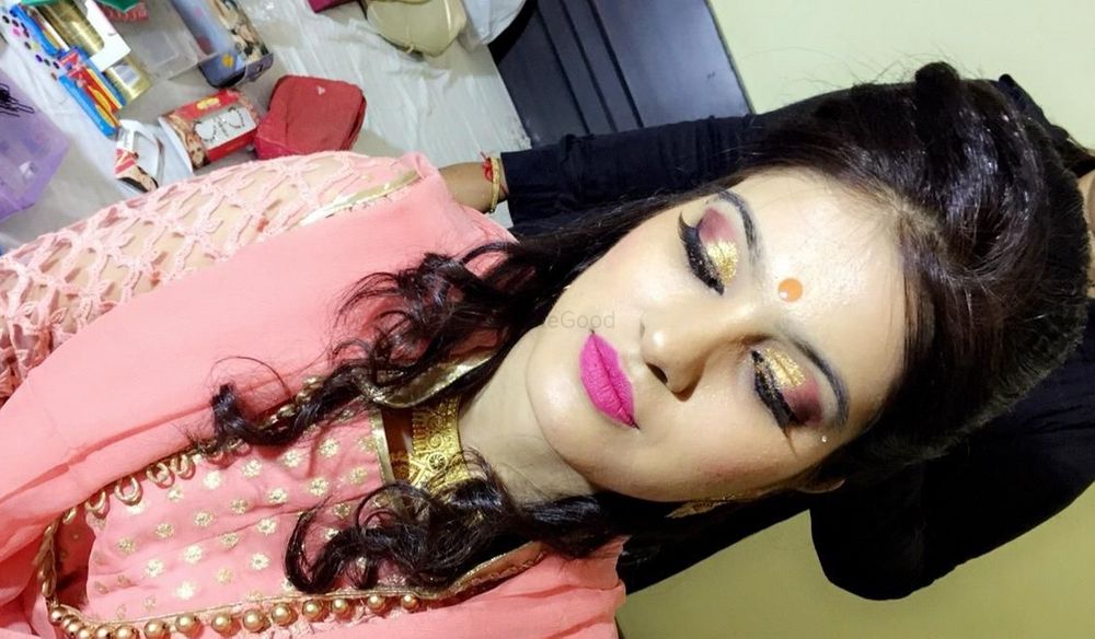 Devyani Makeovers Shine