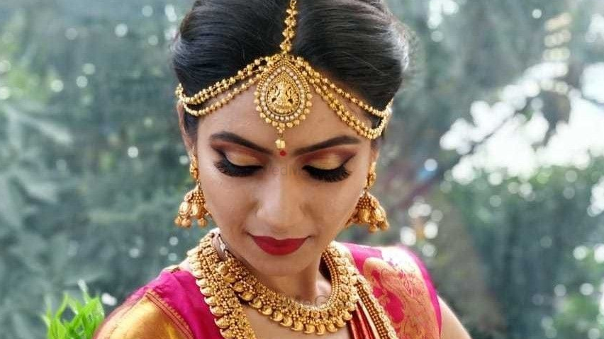 Makeup by Shruti Venkatesh