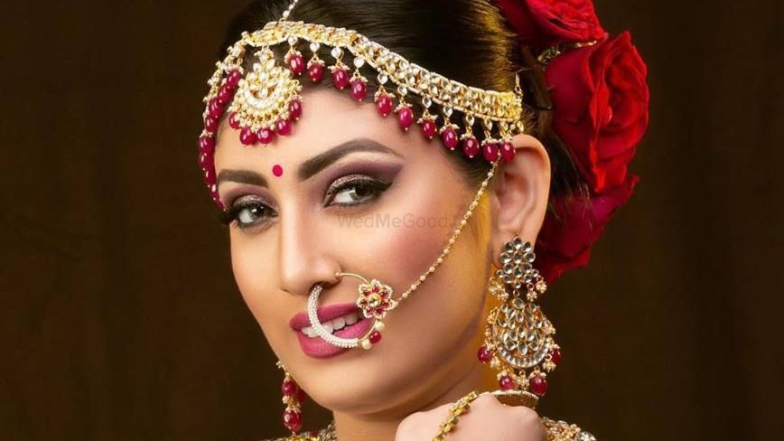 Glam Diva Makeovers by Divyaa Seth