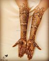 Khushboo Dhavaal Shah Mehendi designer