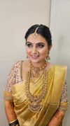 Kulsum Parvez International Makeup Artist