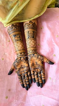 review-Henna by Khushboo Shah