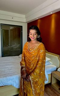 review-Makeup by Anibha Dhar