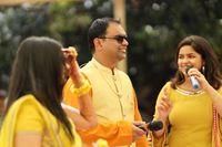 review-Anchor Bharti Narang