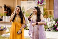 review-Anchor Bharti Narang