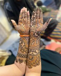 review-Akash Mehandi Art