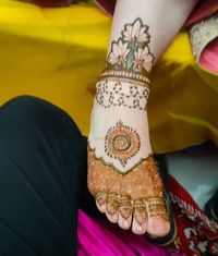 review-Akash Mehandi Art