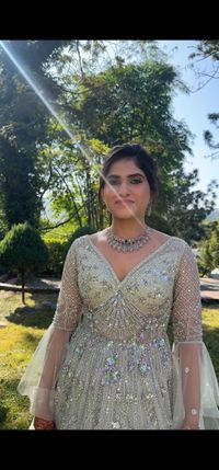 review-Mua Pragati Arora