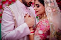 review-Wedding Vault