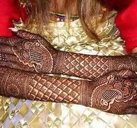 review-image-0-Aarohi Mehendi Aarts & Design