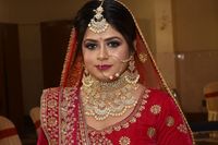 review-Sneha Bakshi Makeovers