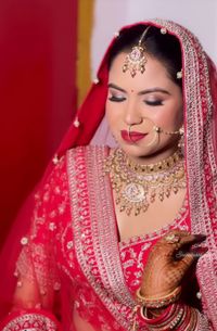 review-Sneha Bakshi Makeovers