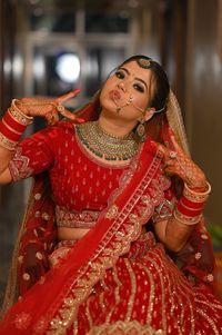review-Sneha Bakshi Makeovers