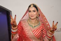 review-Sneha Bakshi Makeovers