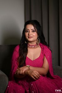 review-Sneha Bakshi Makeovers