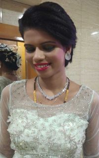 review-image-1-Poonam Bhujbal - Pro Makeup Artist & Hairstylist