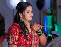 review-Delnaaz