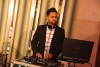 review-Ashwin Bhatia - DJ & Karaoke Jockey