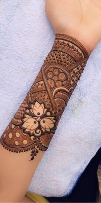 review-Hasmeeta Mehndi Artist