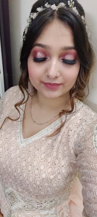 review-image-1-Priya Arora Makeup Artist