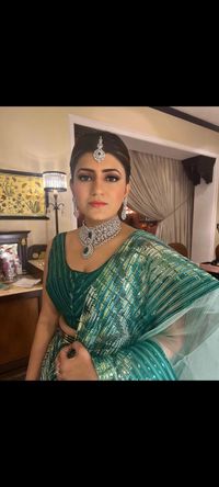 review-Makeup by Apurva