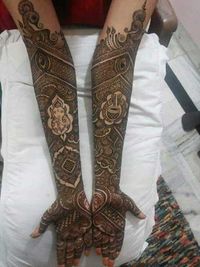 review-Yogesh Mehandi Artist