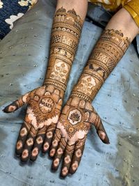 review-Rahul Mehandi Art