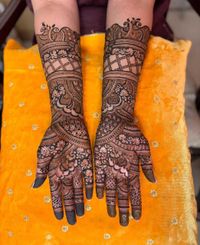 review-Akash Mehandi Artist