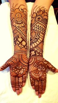 review-Akash Mehandi Artist