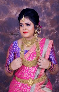 review-Khushika Secrets Makeup Artistry